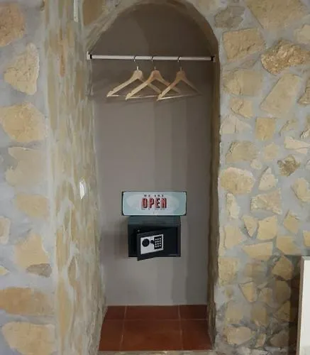 Al - Haoleguesthouse Sobral de Monte Agraço