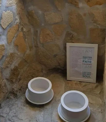Al - Haoleguesthouse Sobral de Monte Agraco